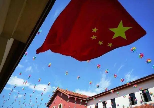 楼宇自控系统集数据采集、传输、处理与管控于一体,提升管理效率